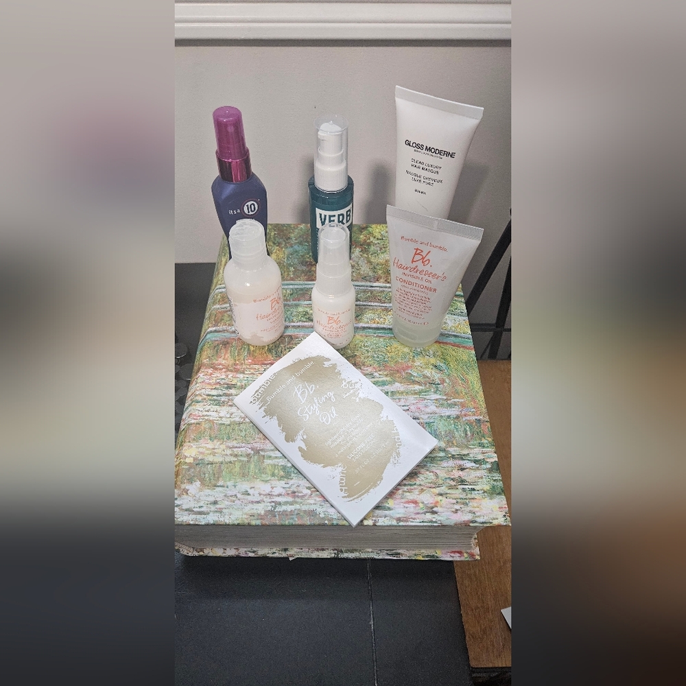 Travel Size Bumble And Bumble Hairdressers Set.